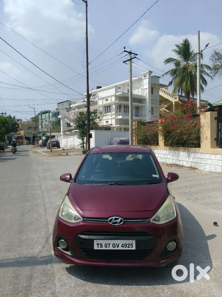 Hyundai Grand I10 2015 Diesel 80000 Km Driven