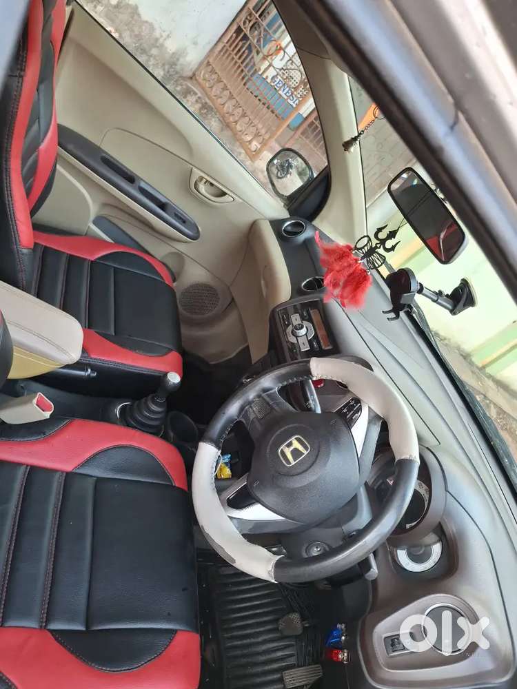 Honda Brio 2012 Petrol Well Maintained