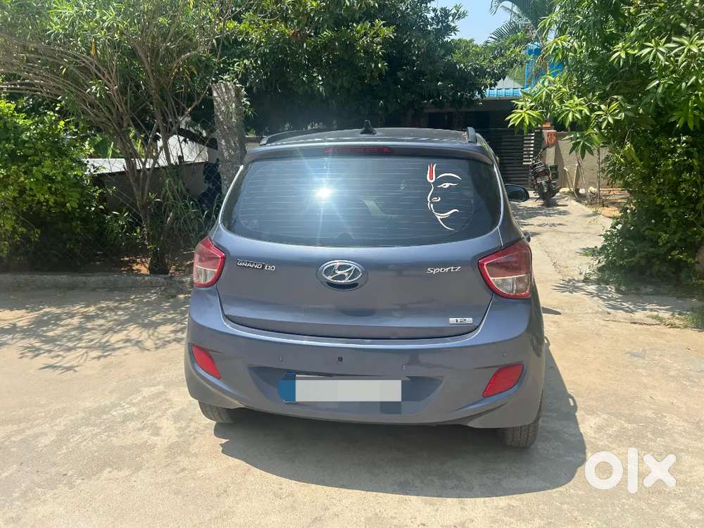 Hyundai Grand I10 2016 Petrol Well Maintained