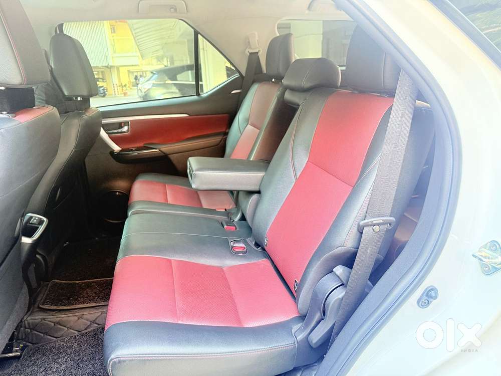 Toyota Fortuner Legender 4x2 At 2.8, 2024, Diesel
