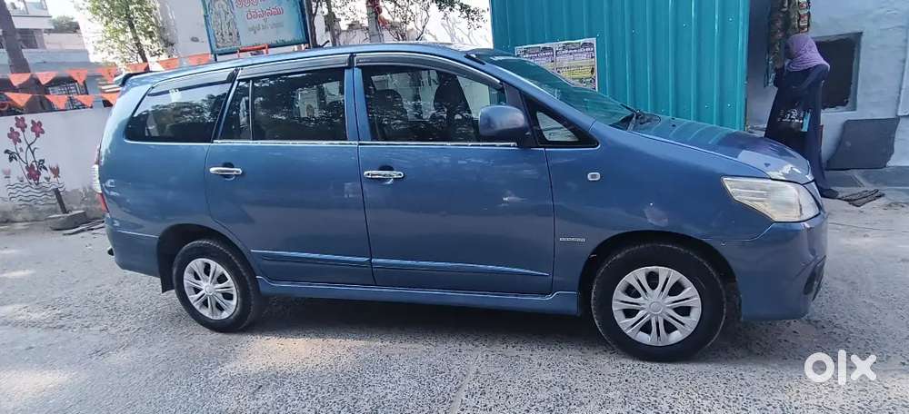 Toyota Innova 2014 Diesel 110000 Km Driven