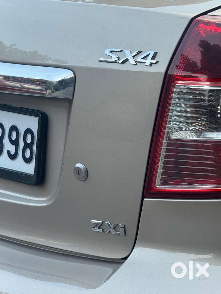 Maruti Suzuki Sx4 Zxi With Leather Bsiii, 2010, Petrol