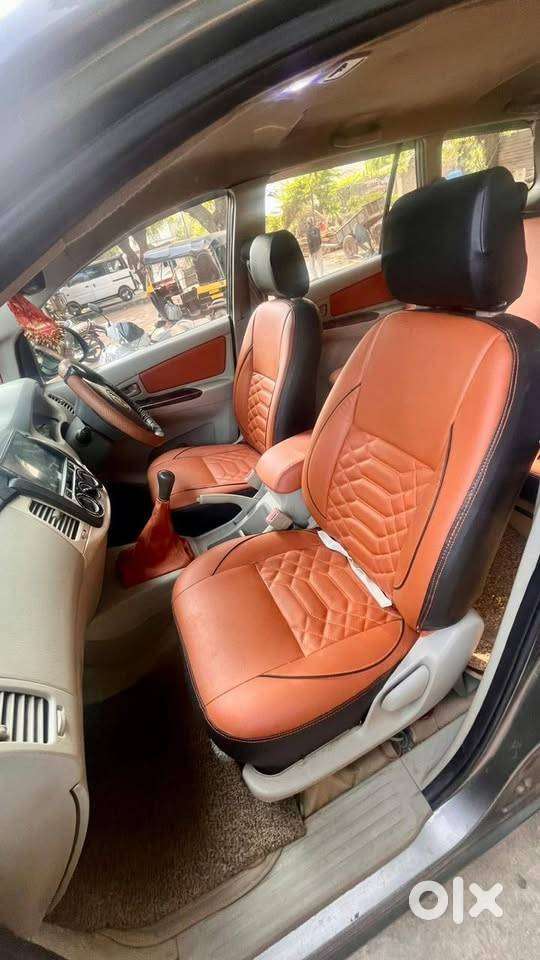 Toyota Innova 2.5 G (8 Seater) - 2011  Pristine Engine Condition