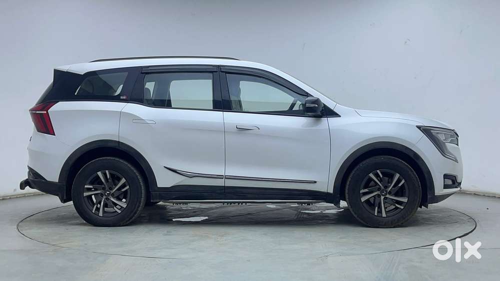 Mahindra Xuv700 2.2 Ax 5 Diesel At Str, 2021, Diesel