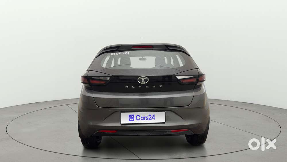 Tata Altroz 1.2 Xm Plus, 2022, Petrol