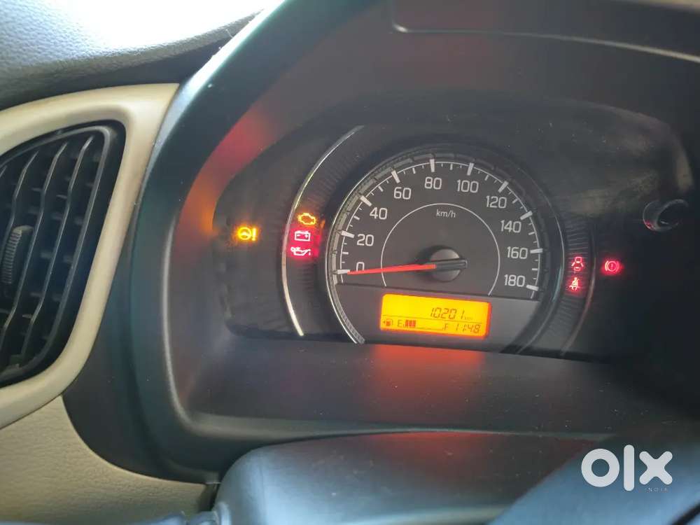 9918 Km चली स्टेपनी का Us नहीं हुआ हे 4तैयार की कंडीशन शानदार