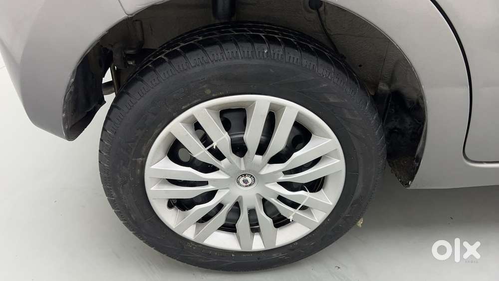 Maruti Suzuki Celerio Zxi Optional Amt, 2016, Petrol