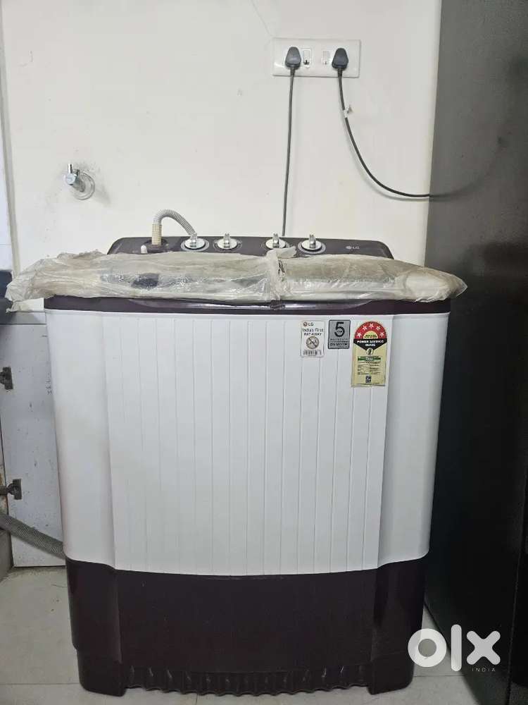 LG 8Kkg 5 Star Semi Automatic Washing Machine