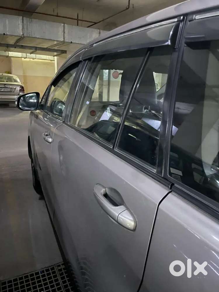 Toyota Innova Crysta 2022 डीज़ल Auto