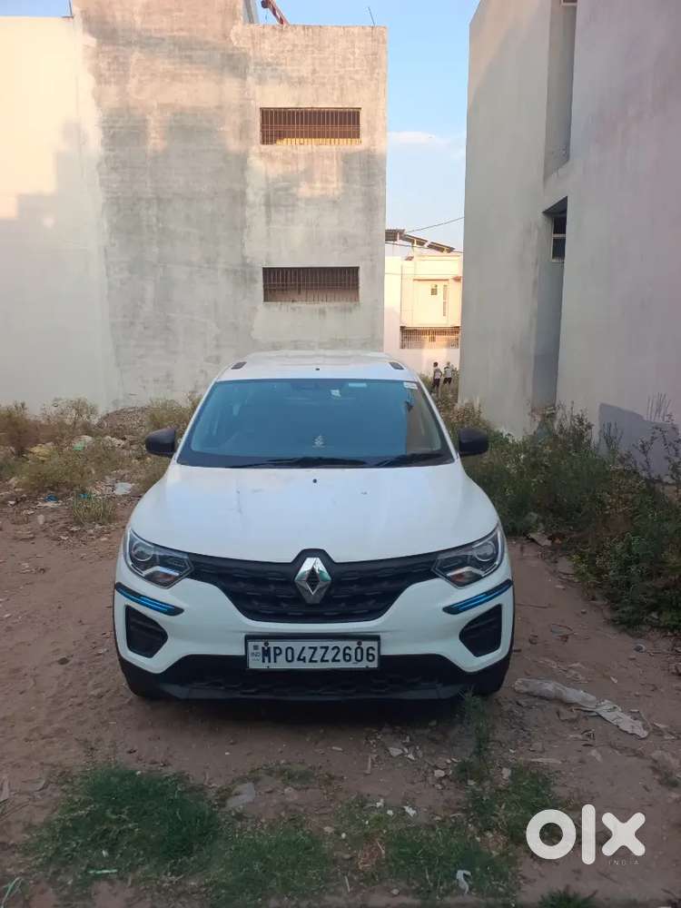 Renault Triber 2024 Petrol Well Maintained