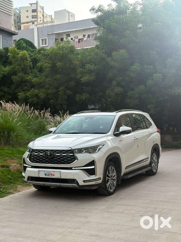 Toyota Innova Hycross 2.0 Zx (o) Hybrid 7 Str, 2024, Petrol