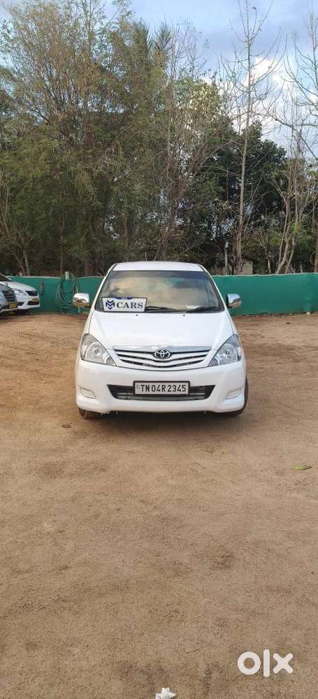 Toyota Innova 2.5 G (diesel) 8 Seater, 2005, Diesel