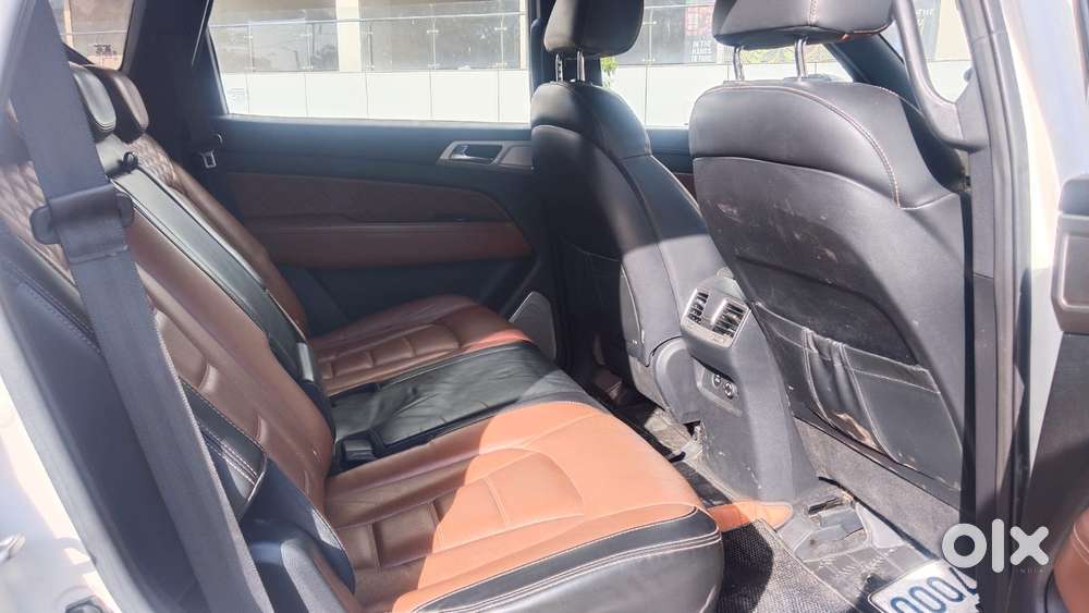 Mahindra Alturas G4 4x4 At, 2019, Diesel