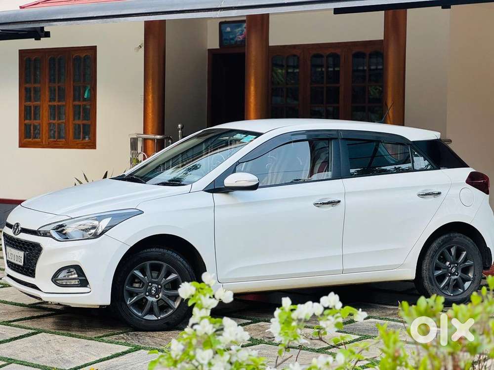 Hyundai I20 2019 31,000 Km Driven Petrol Automatic