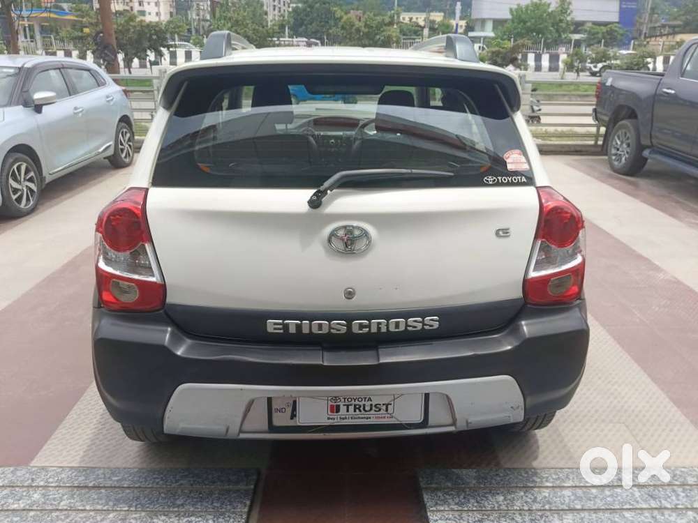 Toyota Etios Cross 1.2l G, 2015, Petrol