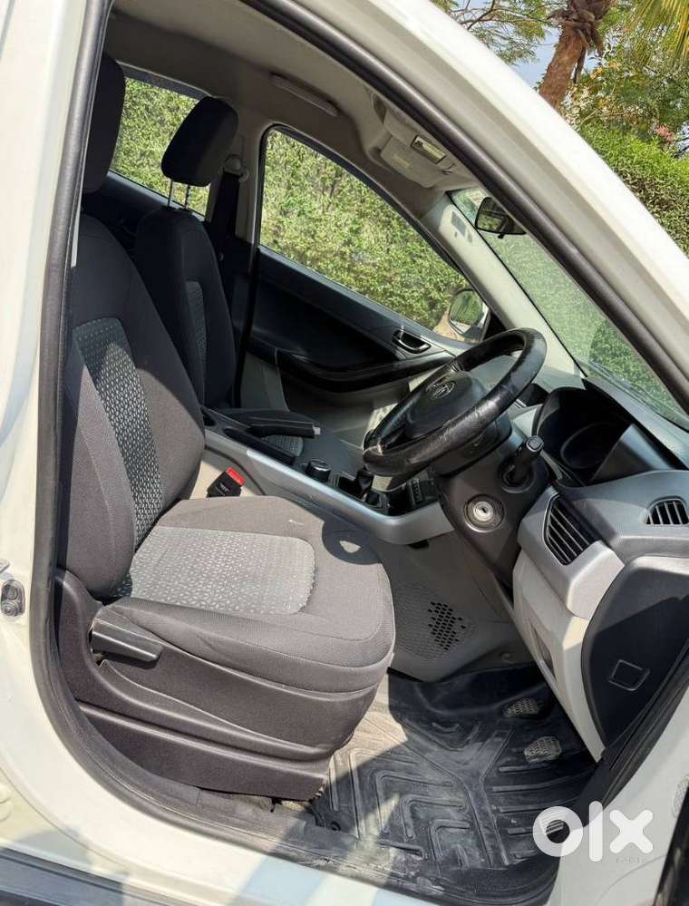 Tata Nexon 1.5 Revotorq Xm (s), 2019, Diesel