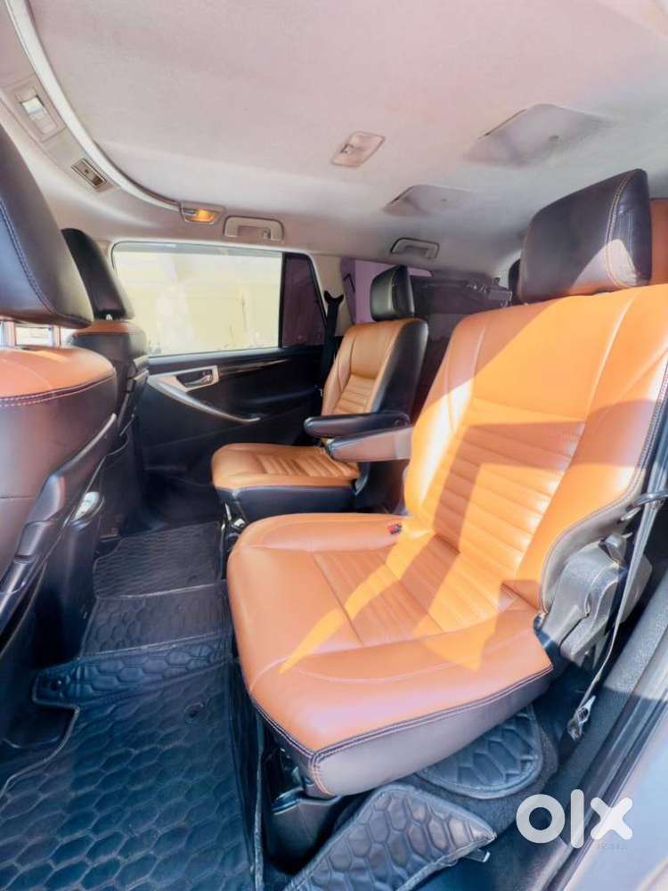 Toyota Innova Crysta 2.4 V, 2016, Diesel