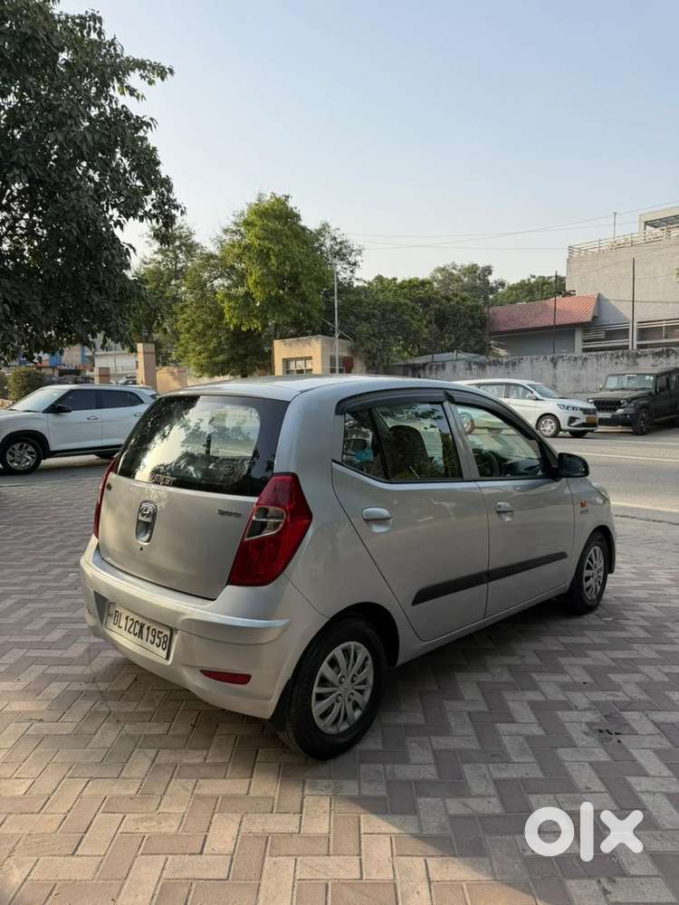 Hyundai I10 Sportz 2015 Km Driven
