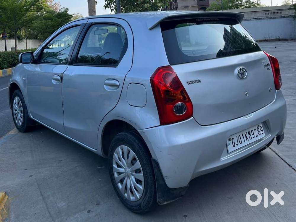 Toyota Etios Liva 2011-2012 G, 2011, Petrol