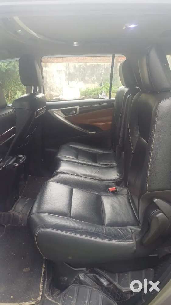 Toyota Innova Crysta 2018