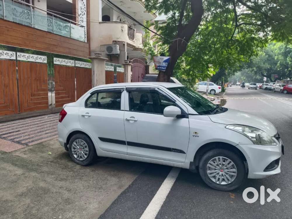 Maruti Suzuki Swift Dzire 1.2 Lxi Bsiv, 2017, Petrol