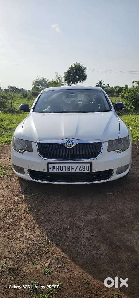 Skoda Superb Elegance 2012