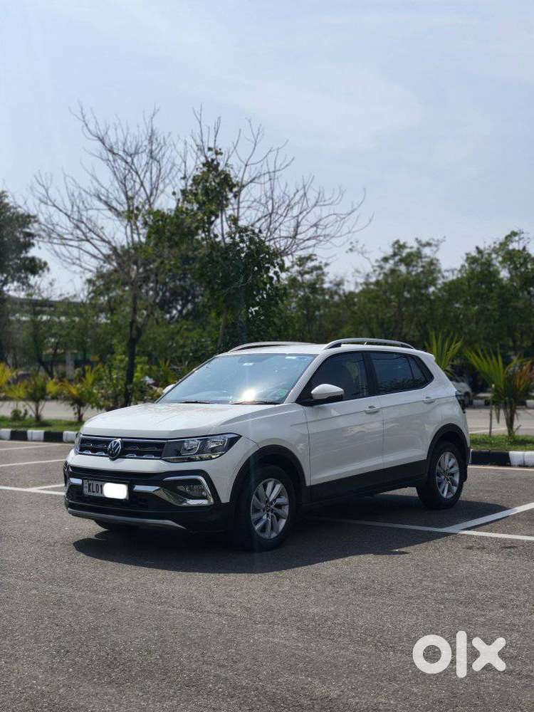Volkswagen Taigun 1.0 Tsi Highline At, 2023, Petrol