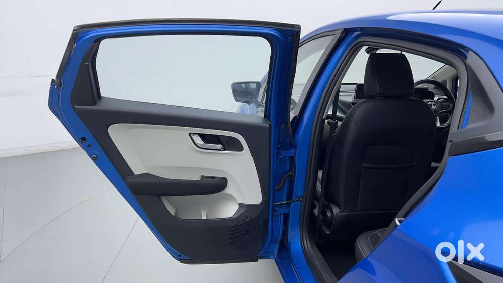 Tata Altroz 1.2 Xz Plus Petrol, 2022, Petrol