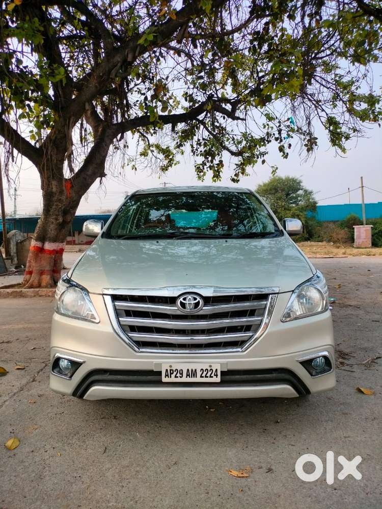 Toyota Innova 2004-2011 2.5 G4 Diesel 8-seater, 2010, Diesel