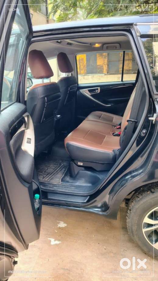 Toyota Innova Crysta [2020-ongoing] 2.4 Vx 8 Str, 2023, Diesel