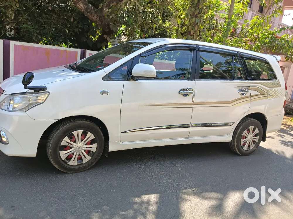 Toyota Innova 2011 Diesel Well Maintained