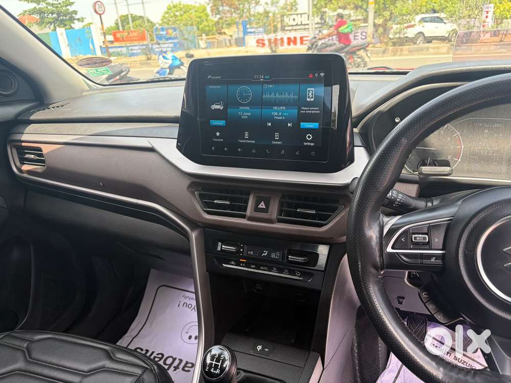 Maruti Suzuki Brezza 1.5 Zxi Smart Hybrid Dual Tone, 2022, Petrol