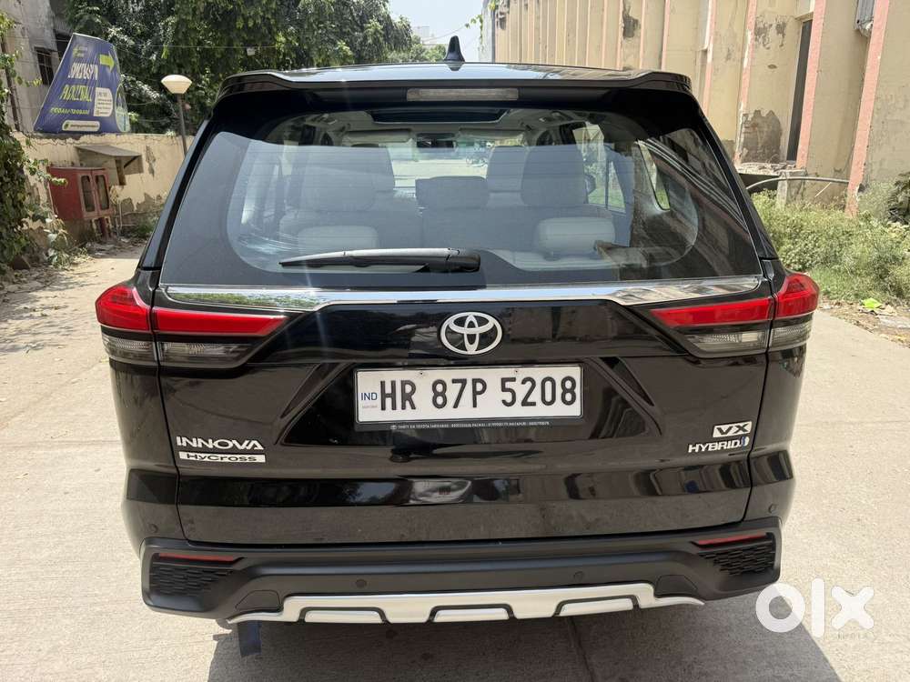 Toyota Innova Hycross 2.0 Vx (o) Hybrid 8 Str, 2024, Cng & Hybrids