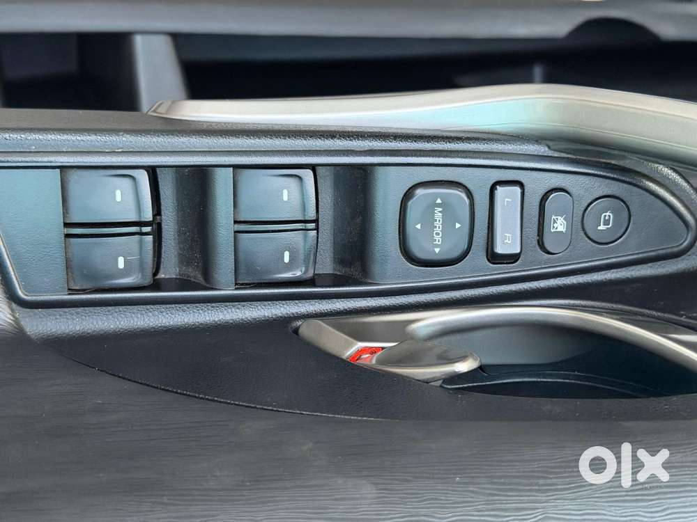 Mahindra Xuv500 W9 1.99, 2021, Diesel