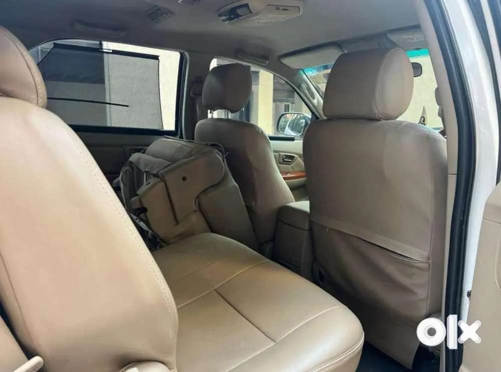 Toyota Fortuner 2010