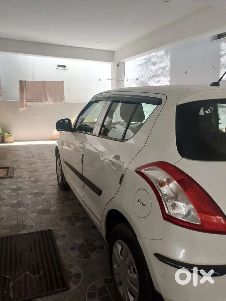 Maruti Suzuki Swift Lxi 2017 Model Car