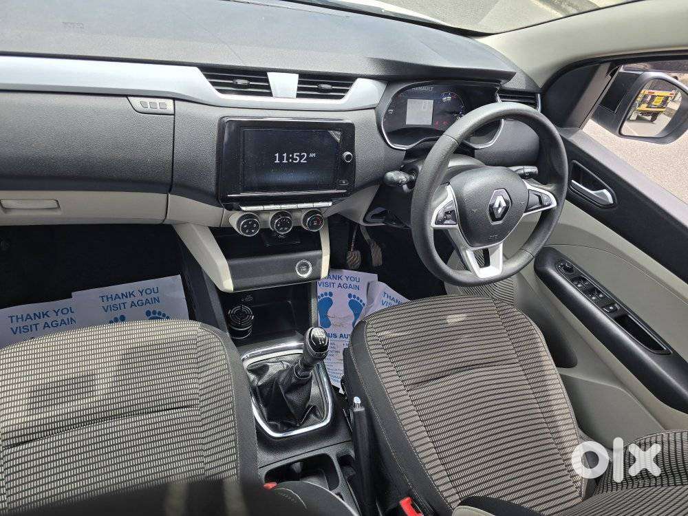 Renault Triber Rxz, 2023, Petrol