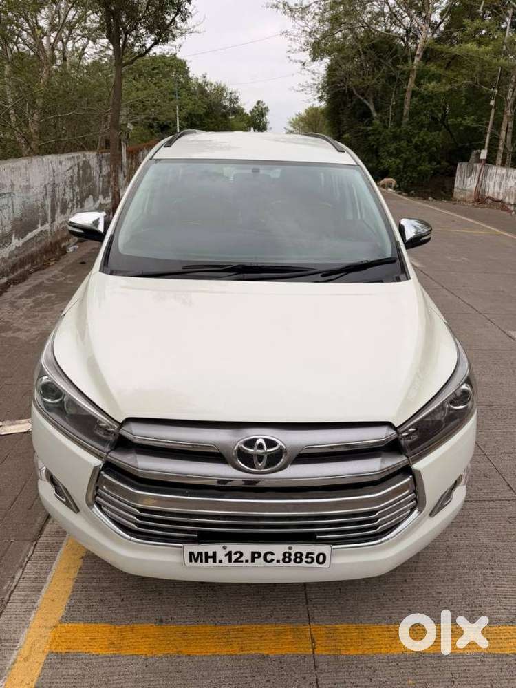 Toyota Innova Crysta 2.8z Automatic, 2017, Diesel