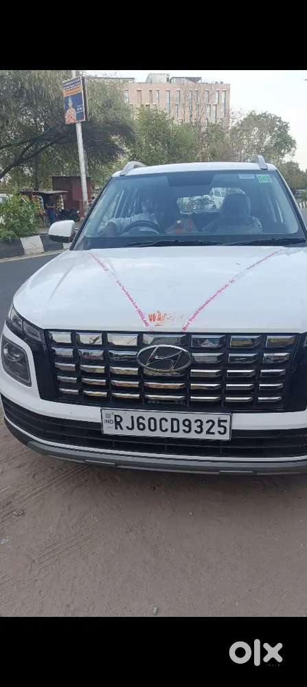 Hyundai Venue 1.2 S O +petrol 2025 Sunroof