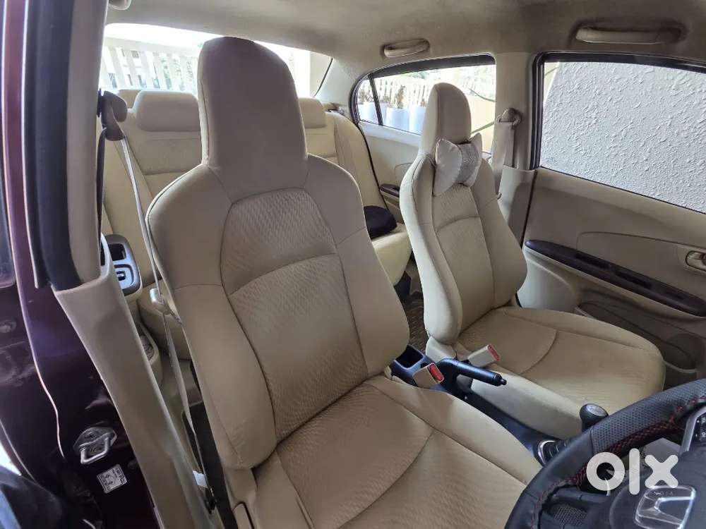 Amaze Diesel 30k Kms Driven With Service History.