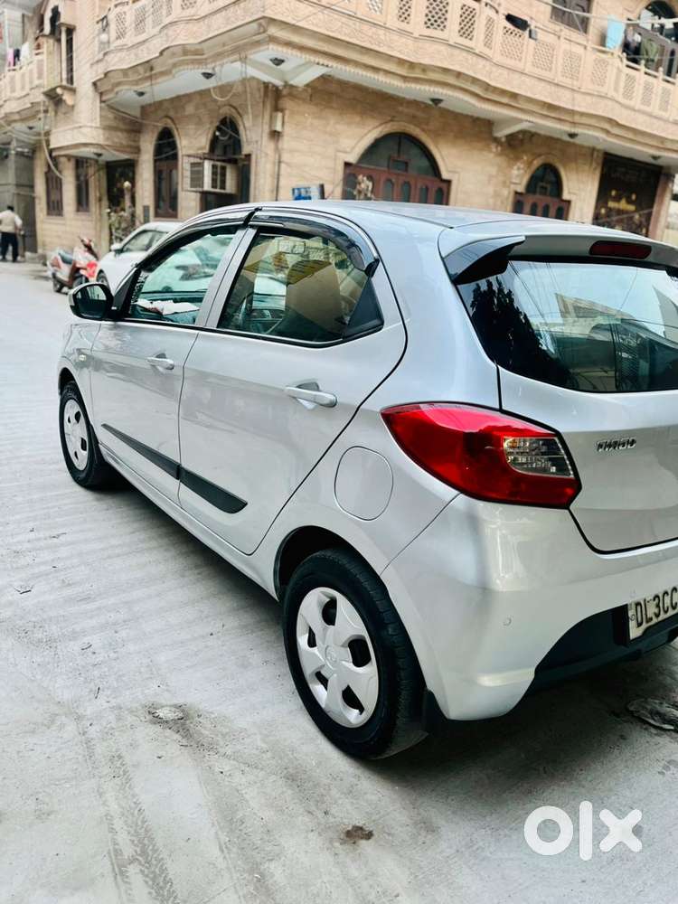 Tata Tiago 1.2 Revotron Xt (o), 2019, Petrol