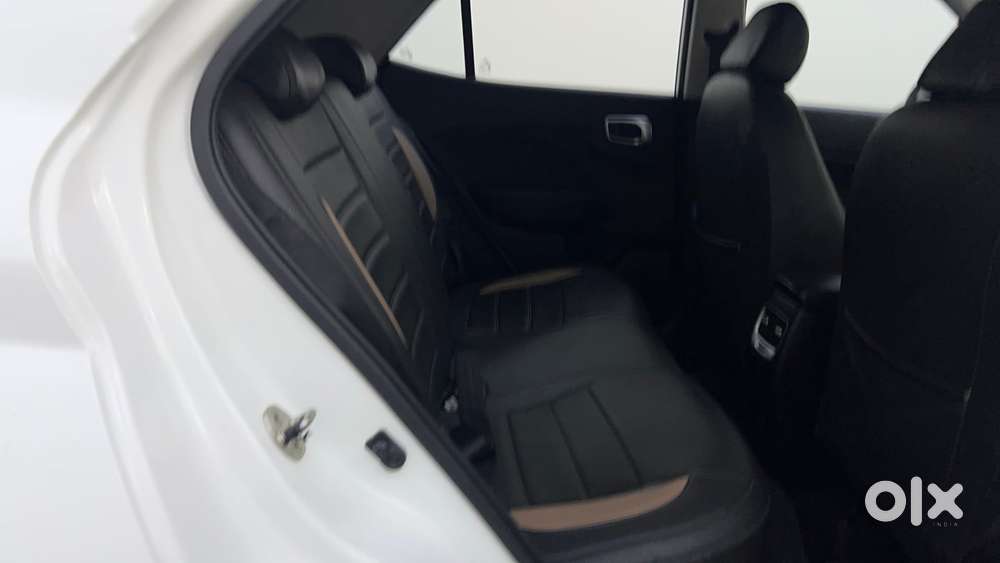 Hyundai Venue 1.2 S Plus, 2022, Petrol