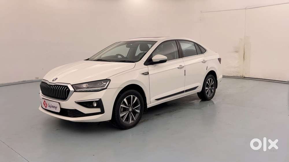 Skoda Slavia Style 1.0l Tsi Mt, 2023, Petrol
