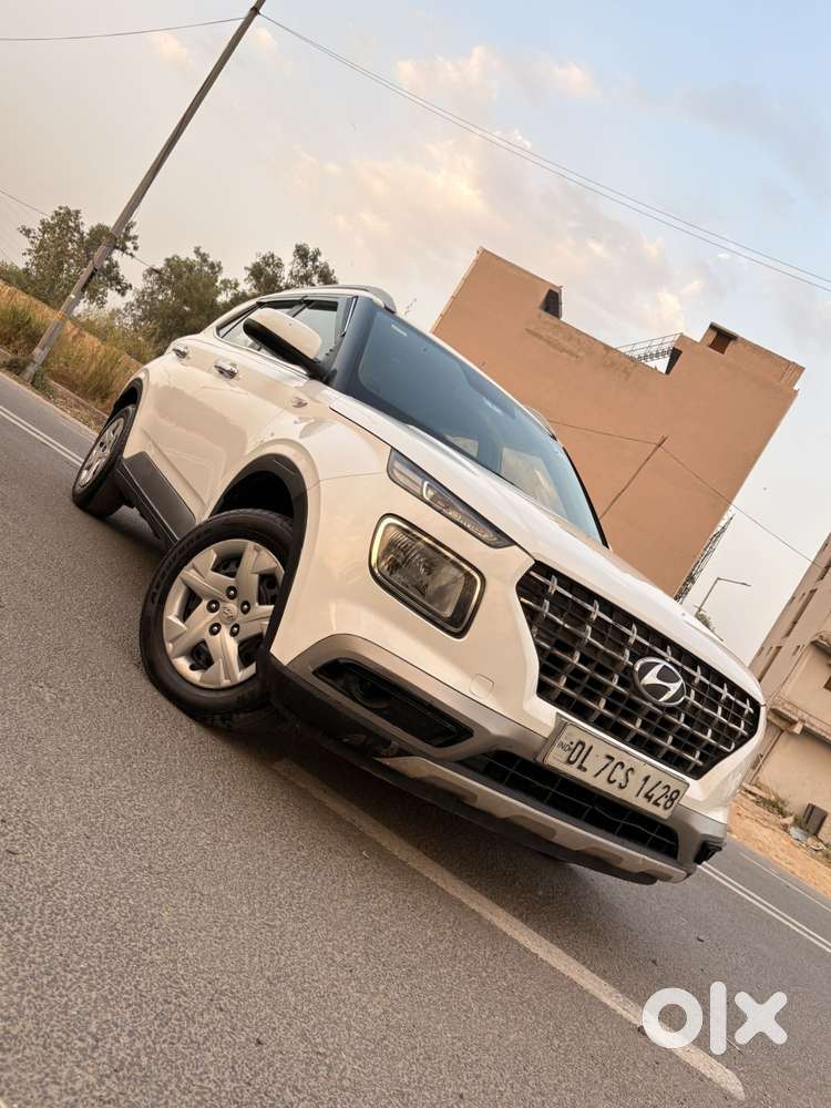 Hyundai Venue S 1.2 Petrol, 2021, Petrol