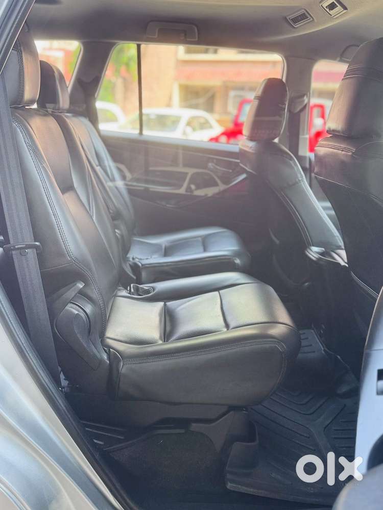 Toyota Innova Crysta [2020-ongoing] 2.7 Gx Mt 7 Str, 2022, Diesel