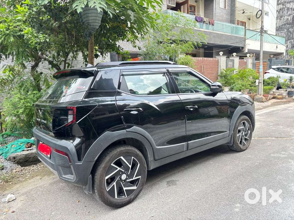 Xuv 3xo Petrol Manual Mx1