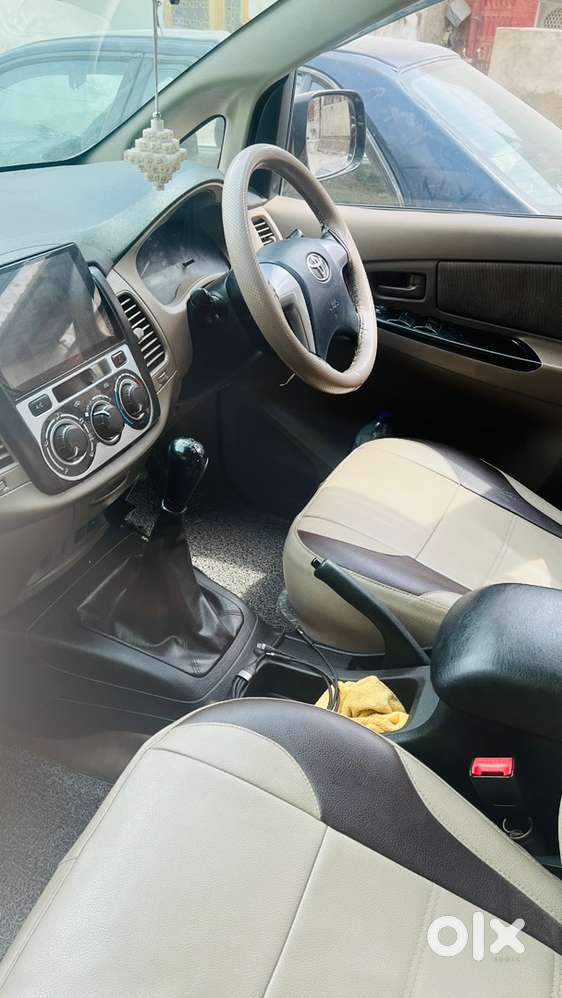 Excellent Condition Toyota Innova 2015 Diesel 83000 Km Driven