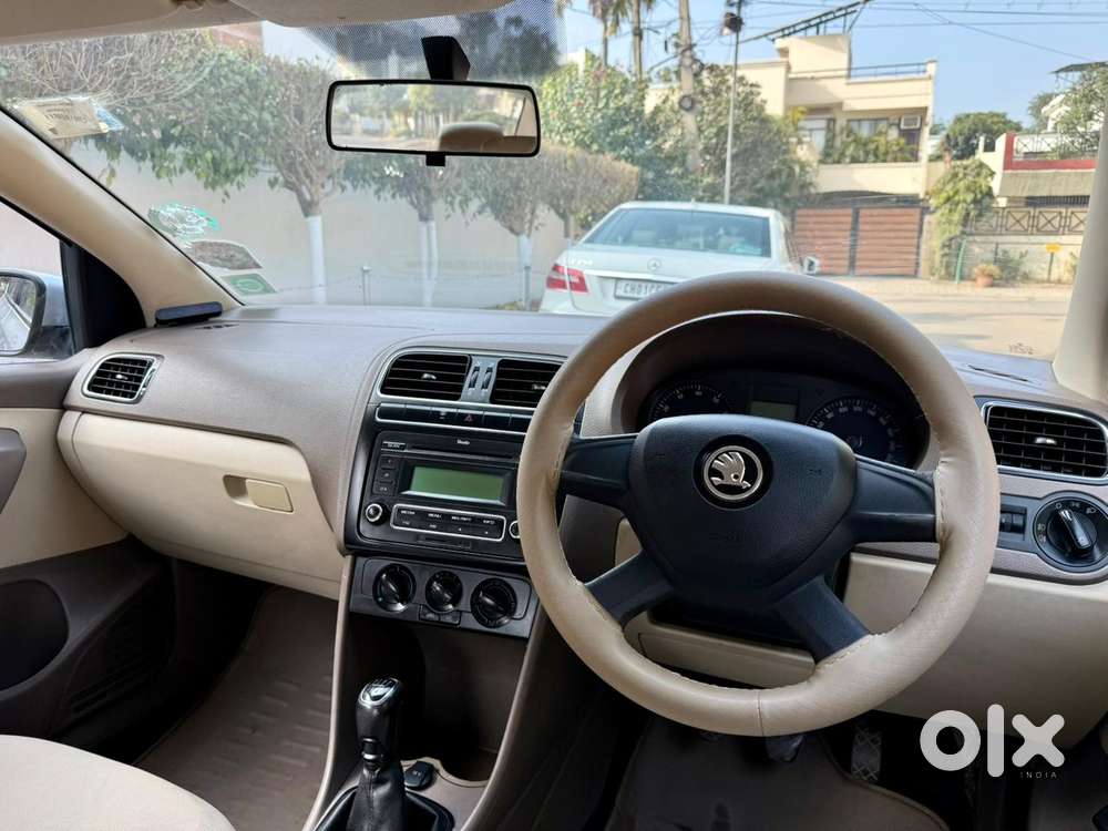 Skoda Rapid 1.5 Tdi Manual Active Ambition Style, 2013, Petrol