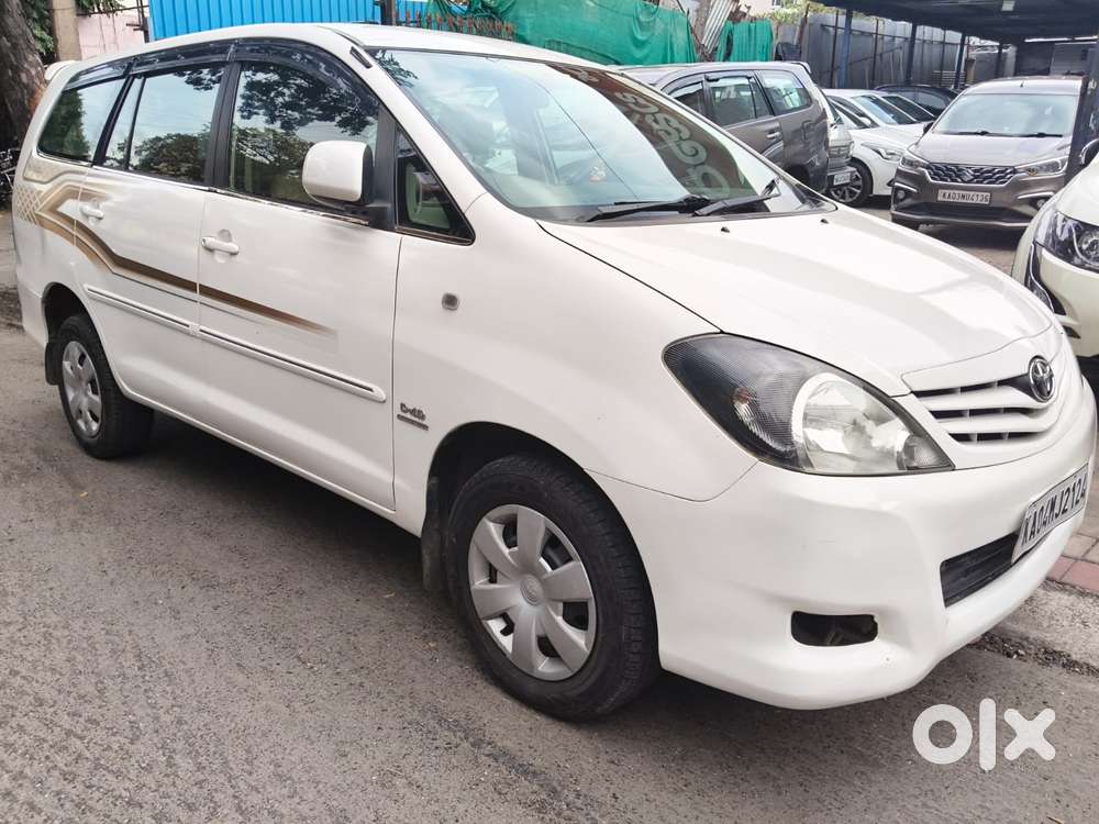 Toyota Innova 2.5 G (diesel) 7 Seater, 2011, Diesel
