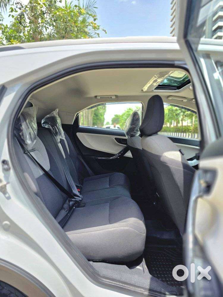 Tata Nexon Creative Plus S 1.5 Revotorq Diesel 6 Amt, 2025, Diesel